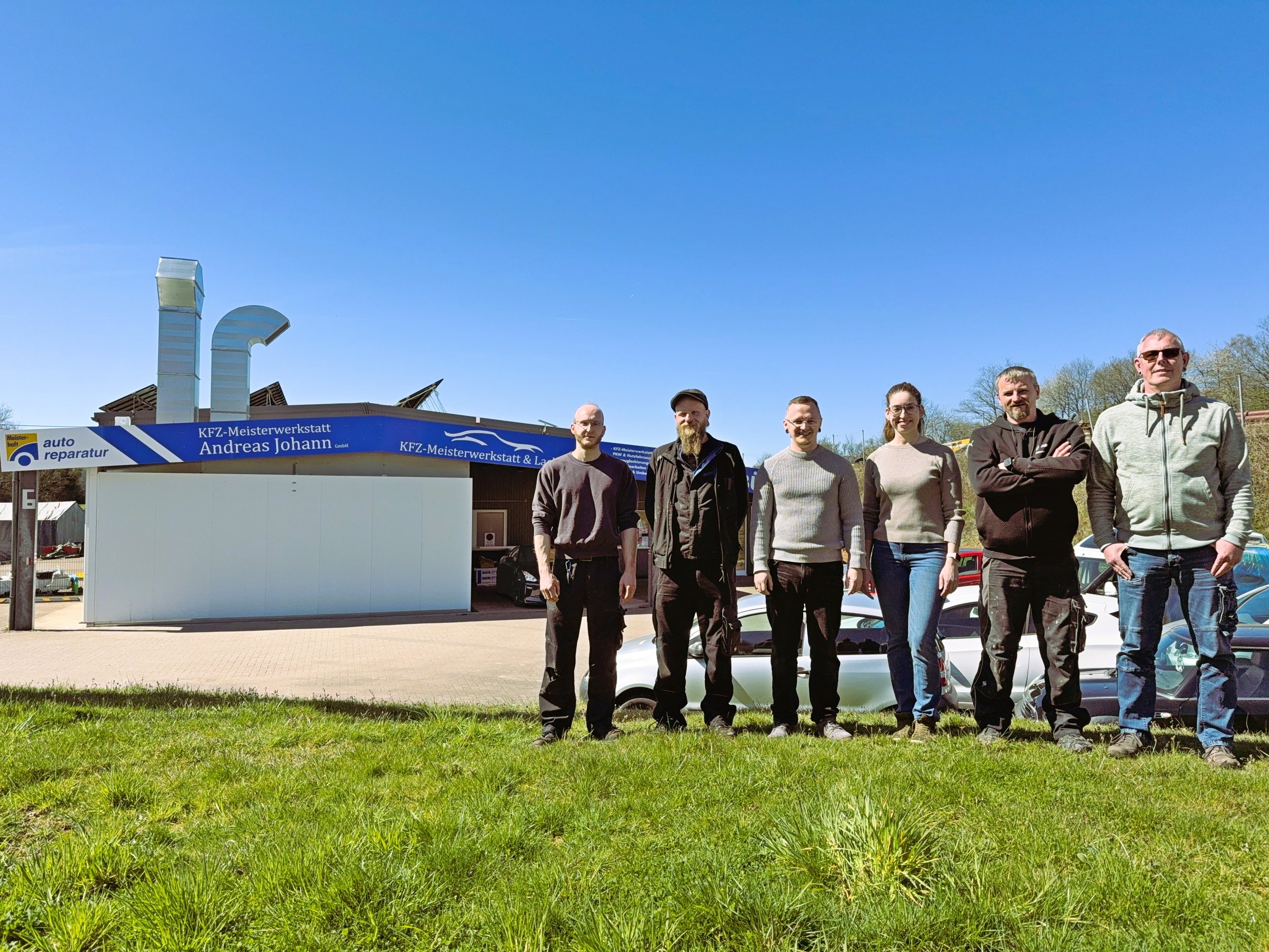 Team-Bild bei der KFZ-Meisterwerkstatt Andreas Johann GmbH